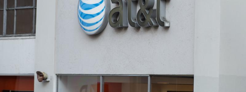 att-plans-to-launch-subsidized-phone-plans-with-ads