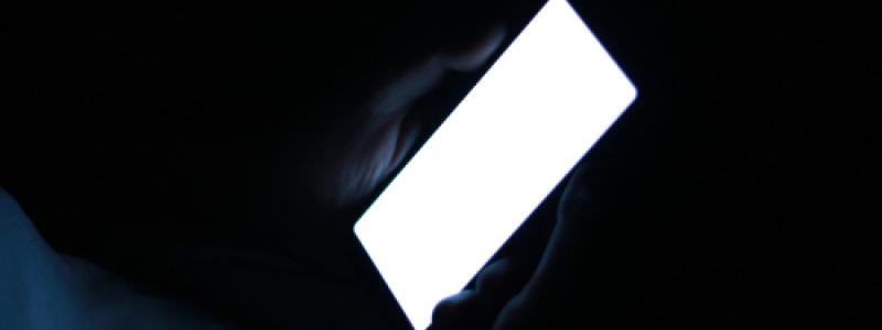 UK boarding school confiscating students’ smartphones during bedtime