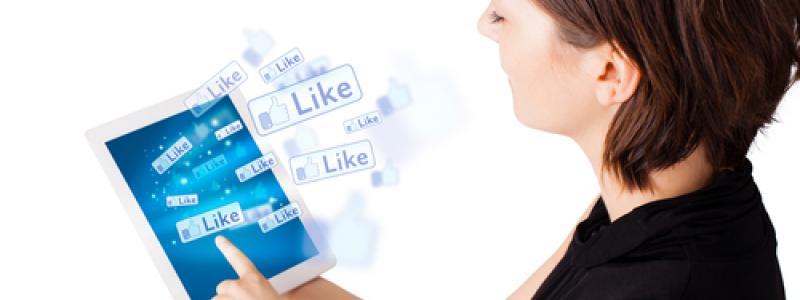 Facebook Tests New Feature That Lets Users Pick Which Friends Get Prioritized On News Feed Facebook Tests New Feature That Lets Users Pick Which Friends Get Prioritized On News Feed