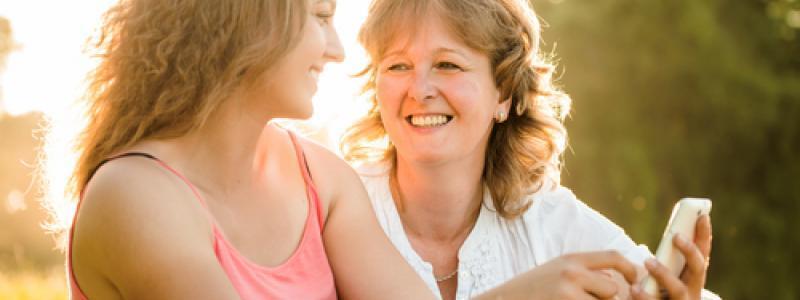 Study: Kids Also Worry That Their Parents Are Spending Too Much Time On The Internet Study: Kids Also Worry That Their Parents Are Spending Too Much Time On The Internet