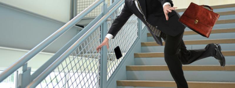 Examining Reports Of Injuries Caused By Smartphones Examining Reports Of Injuries Caused By Smartphones