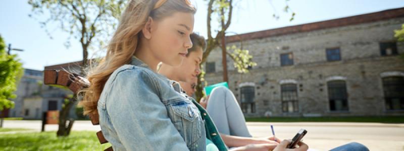 Need A Phone Or Plan For Your Kid At School? Try TextNow Wireless.