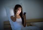 Smartphones Should Have “Bedtime Mode” To Help Mobile Users Sleep Better, Per Experts